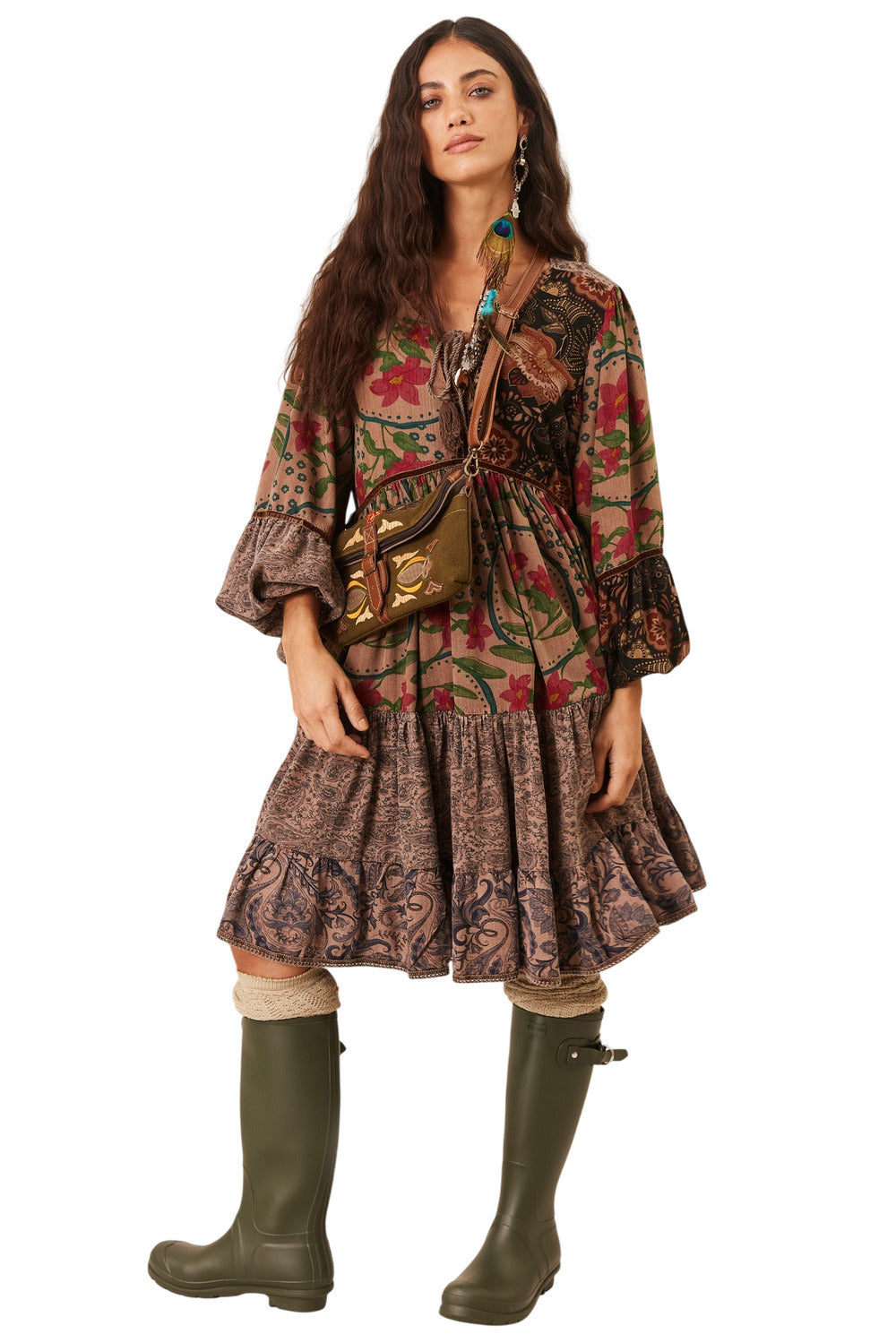Vestido Curto Amplo Com Veludo E Pompons Marrom Patchwork Yacamim E5