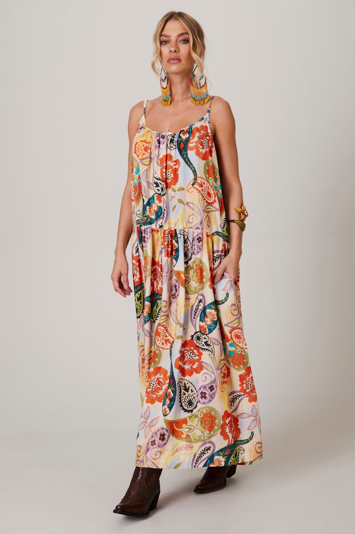 Vestido Midi De Linho Amplo Bege Estampa Cashmere Yacamim E8