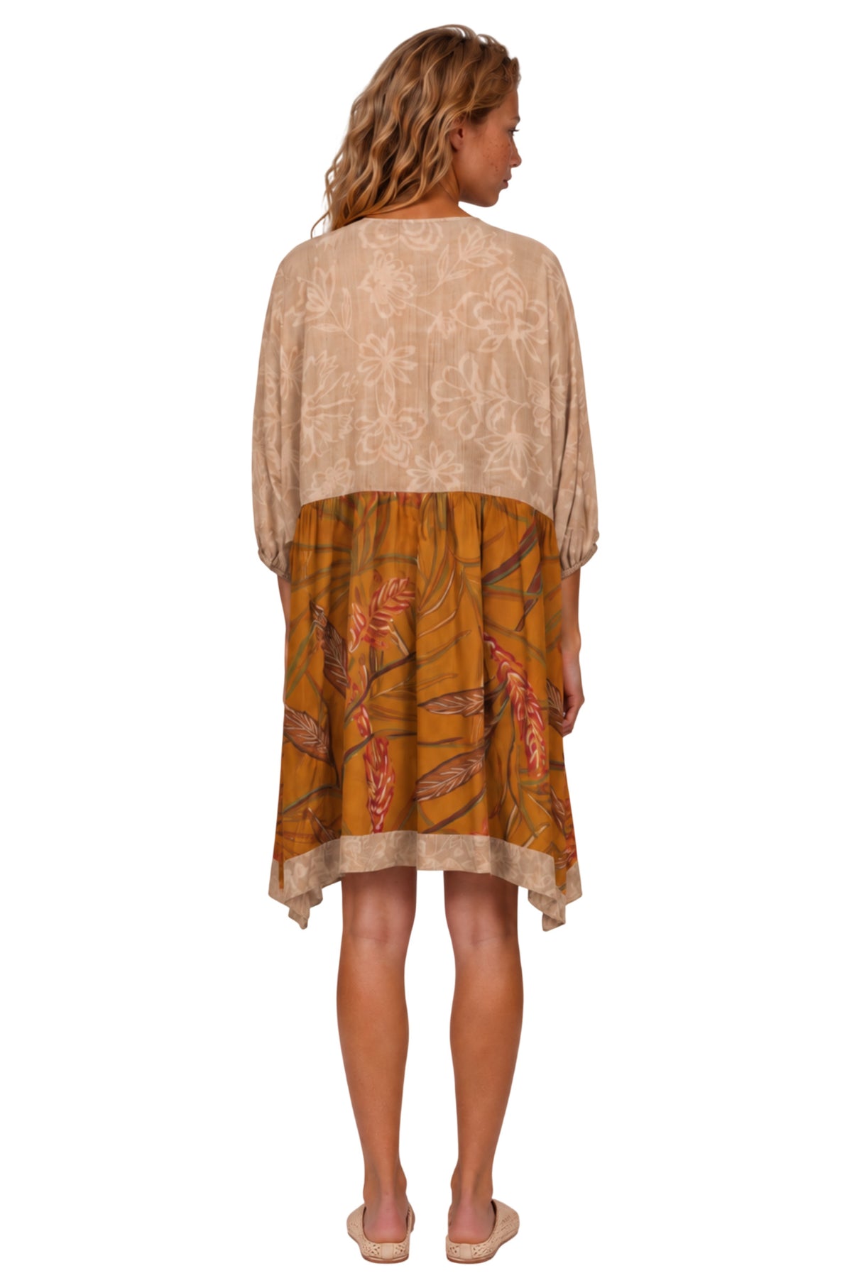 Vestido Curto Com Broderie Marrom Claro Patchwork Yacamim C17