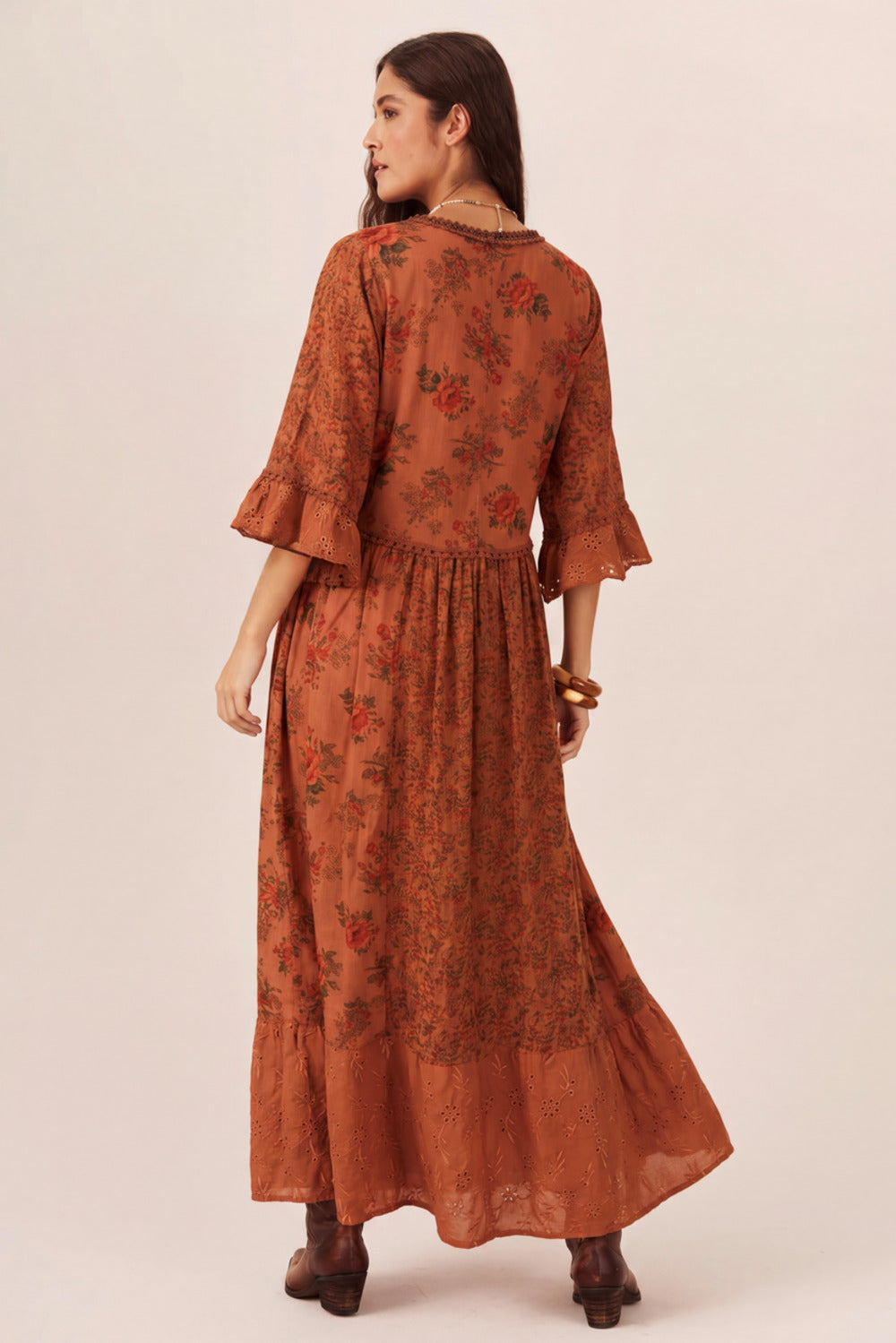 Vestido Longo Com Detalhes Em Broderie Terracota Patchwork Yacamim C4