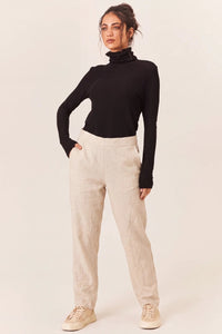 Calça Reta De Viscolinho Com Bolsos Bege Yacamim T5