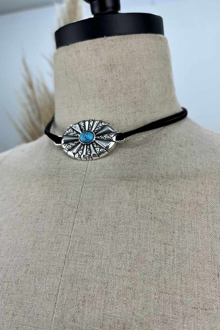Colar Gravatinha Preto Com Pedra Azul Yacamim #212