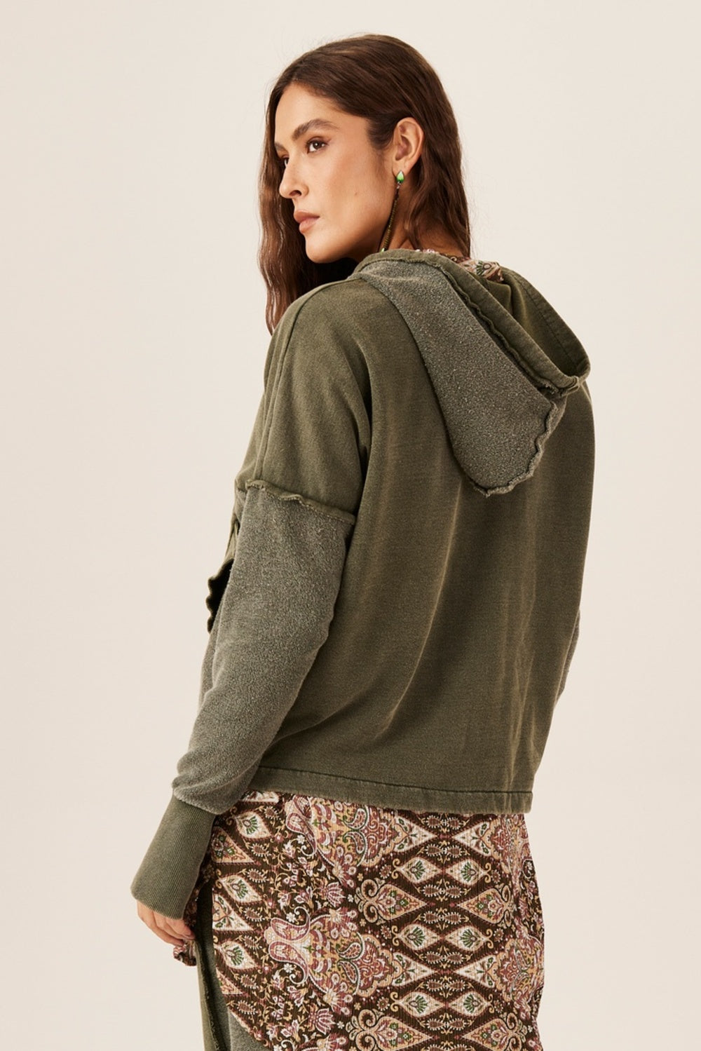 Blusa De Moletom Com Capuz Bolso Canguru Verde Yacamim T3