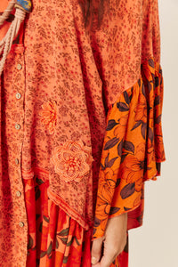 Vestido Curto Amplo Com Flores Bordadas Salmão Patchwork Yacamim C25