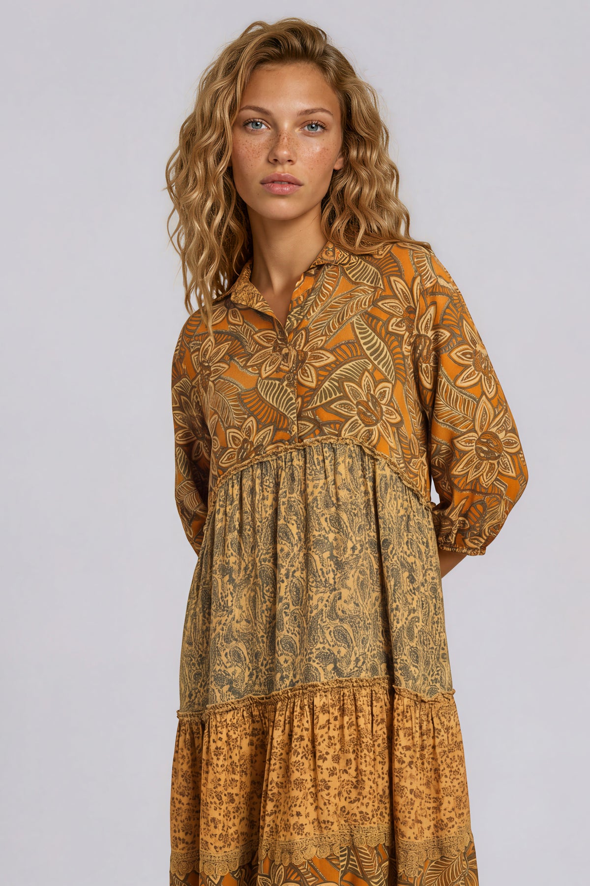 Vestido Longo Amplo Marrom Claro Estampado Patchwork Yacamim D4
