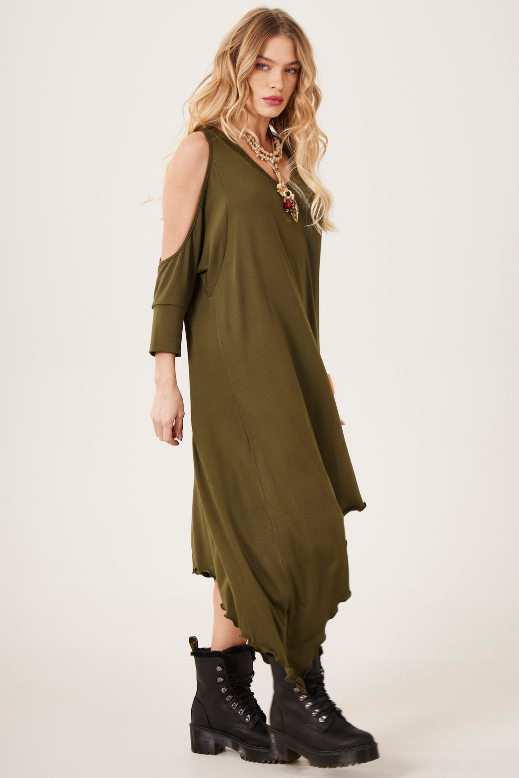 Vestido Curto Com Pontas Laterais Verde Musgo Yacamim E4 Liso