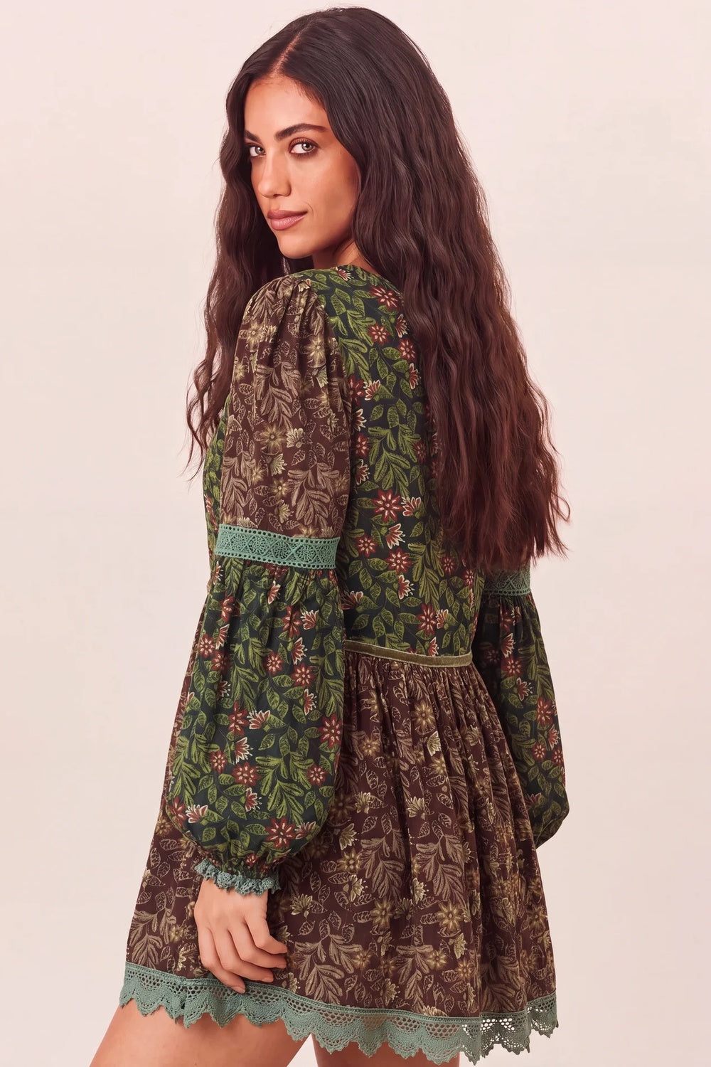 Bata Ampla Com Veludo Rendas Verde Patchwork Yacamim B16