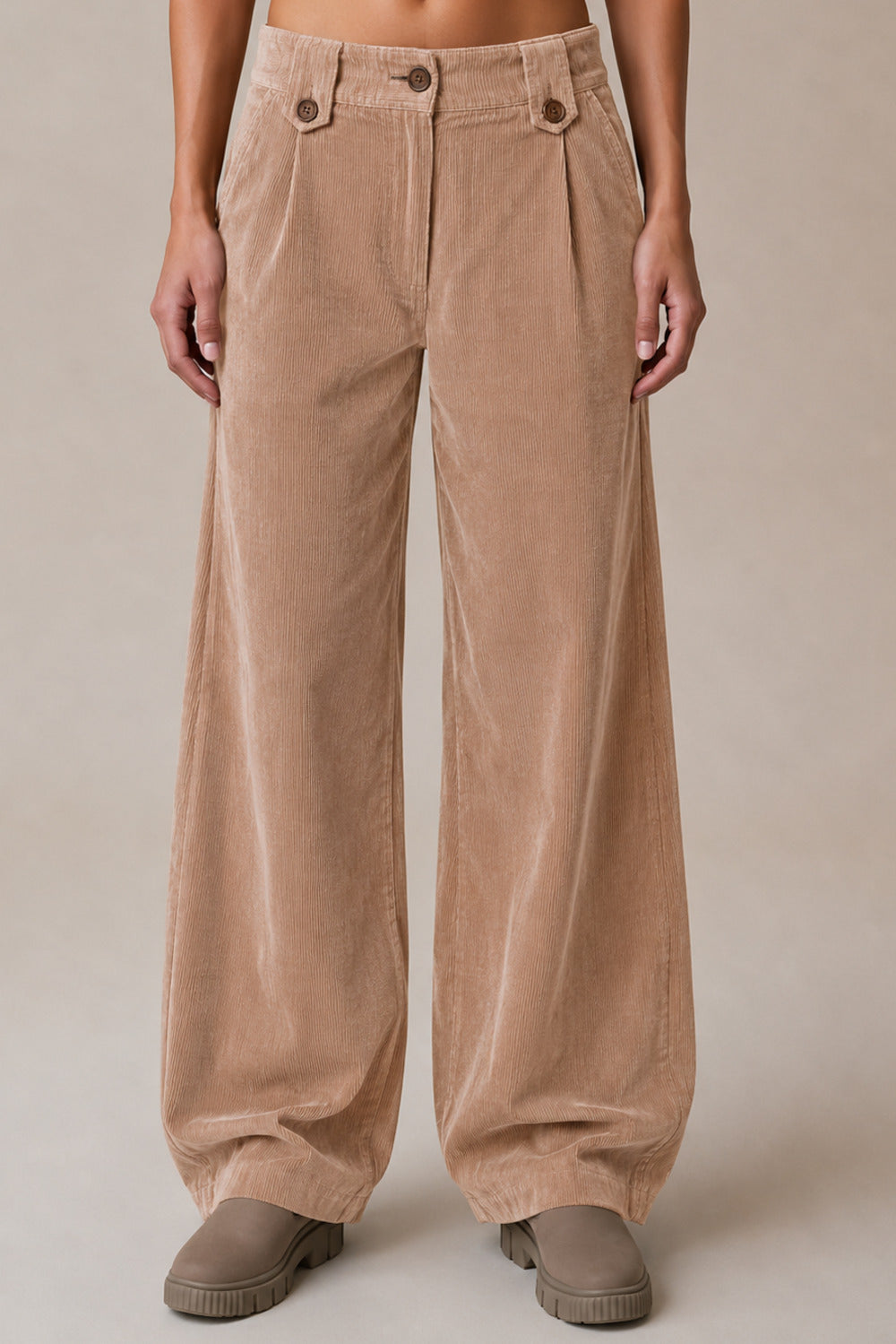 Calça De Veludo Cotelê Com Bolsos Marrom Claro Yacamim H9