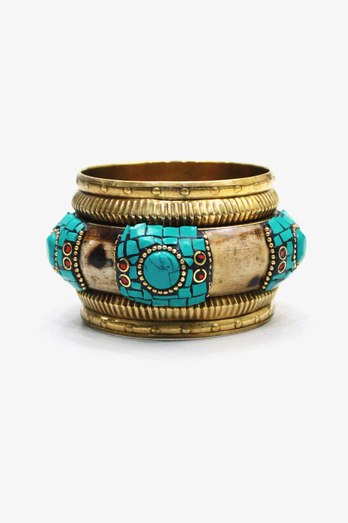 Pulseira Bracelete Largo De Metal Com Pedras Verdes Yacamim #449