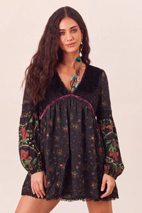 Bata Ampla Com Veludo Rendas Preta Patchwork Yacamim B9