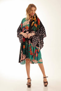 Vestido Chemise Curto Com Babados Assimétricos Patchwork Preto Estampado Yacamim