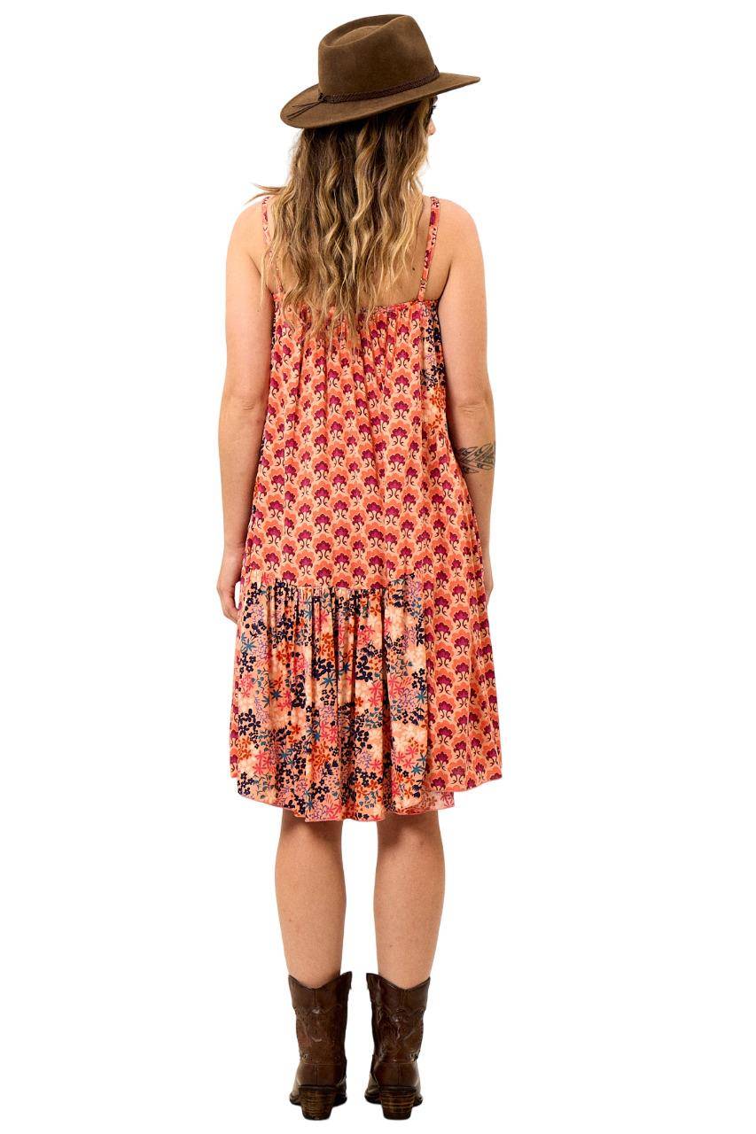 Vestido Curto De Alças Reguláveis Salmão Patchwork Yacamim E2