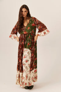 Vestido Longo Aplicações Em Crochê Bordô Patchwork Yacamim E19