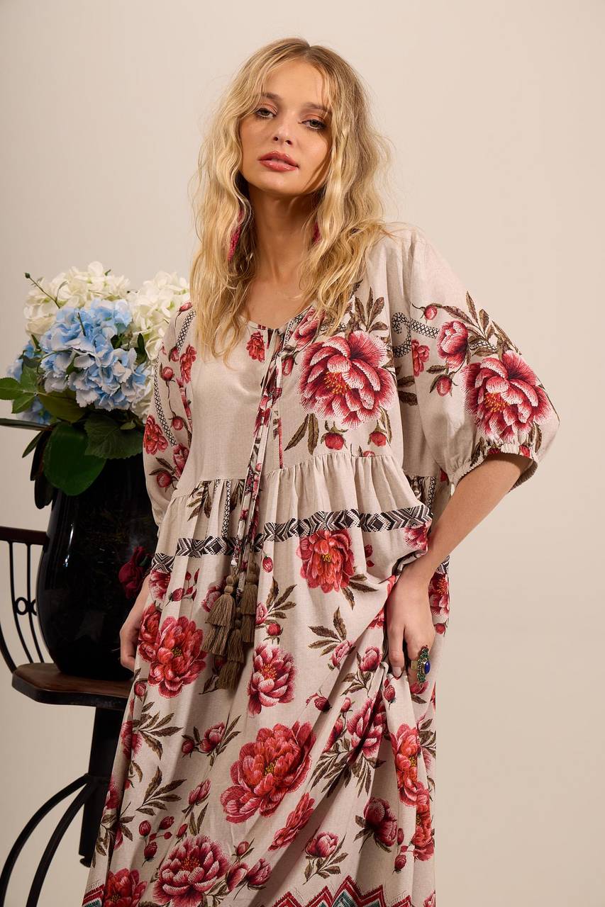 Vestido Longo Com Cordão De Pompons Bege Estampado Yacamim