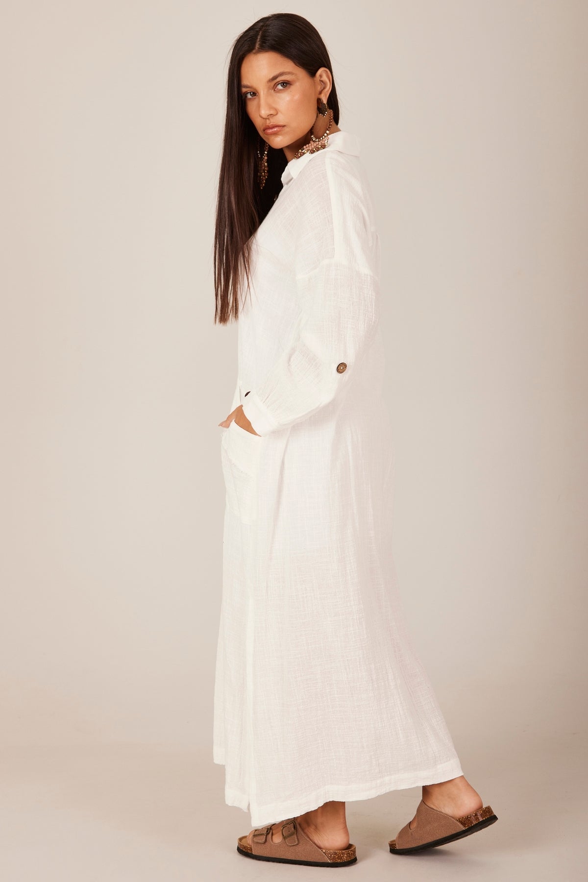 Vestido Midi Mangas Longas Fendas Branco Yacamim M1 Liso