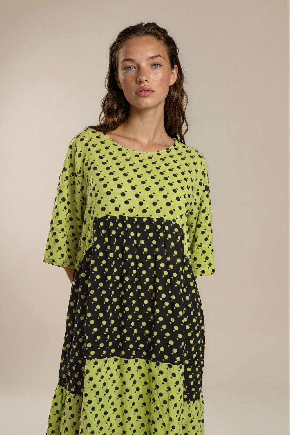Vestido Patchwork Midi Com Recortes D17 - Poá