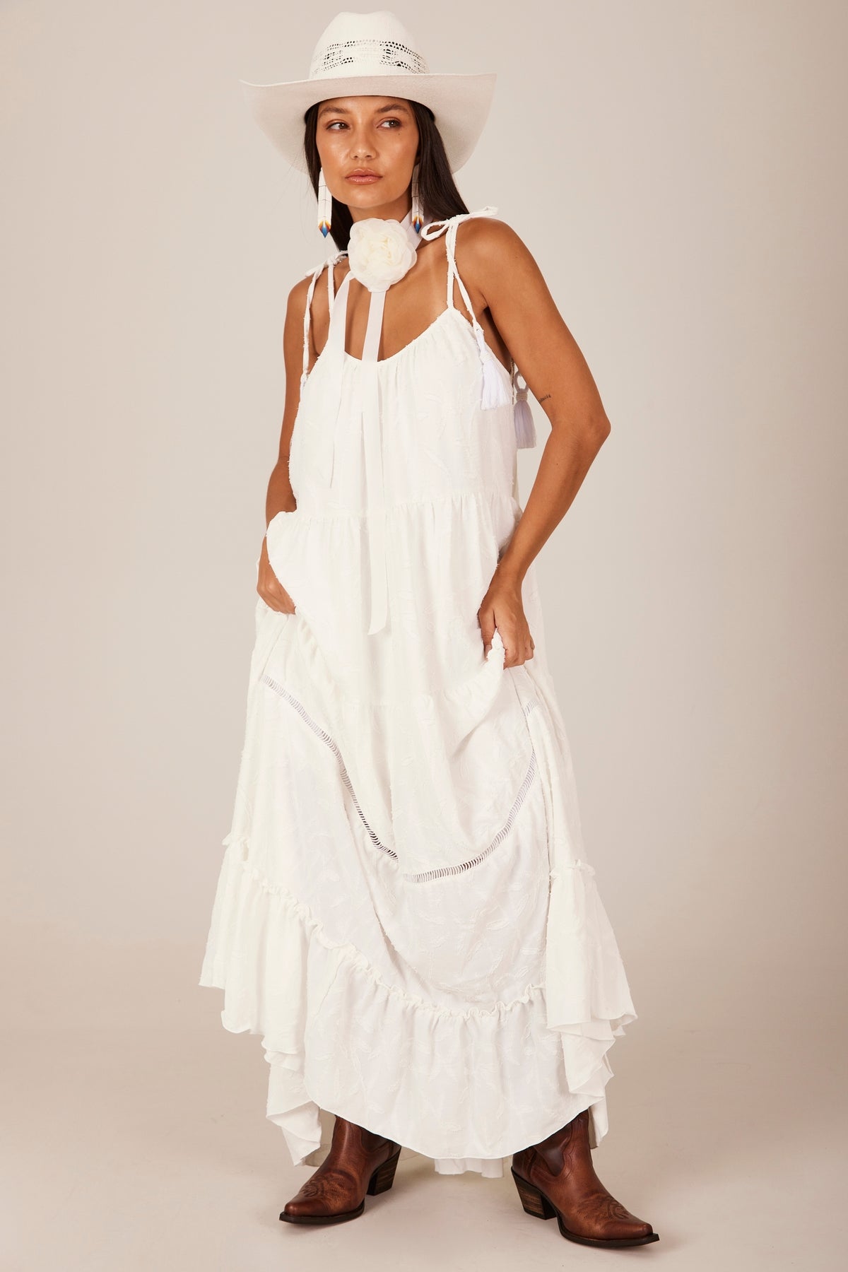 Vestido Longo Com Alças De Amarrar Branco Yacamim C7