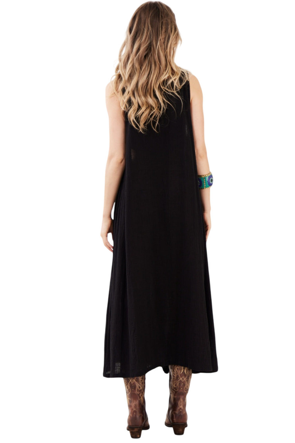 Vestido Midi Preto Yacamim C23