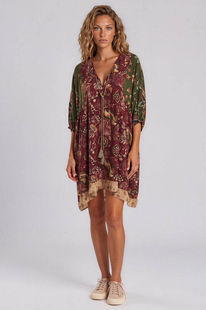 Vestido Curto Com Decote Em V Bordô E Verde Patchwork Yacamim D31