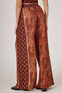 Calça Pantalona Terracota Estampa Paisley Yacamim A6