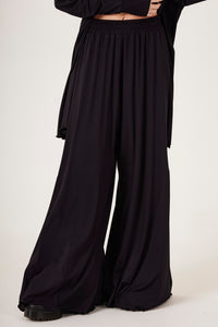 Calça Pantalona Preta Yacamim G6 Liso