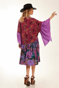 Vestido Chemise Curto Com Babados Assimétricos Patchwork Roxo Yacamim<br />
<p>
</p>