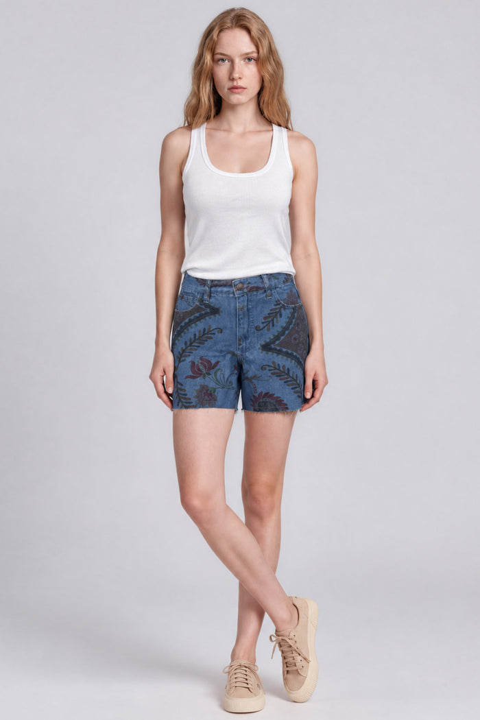 Shorts Jeans Azul Com Estampa Paisley Yacamim R5