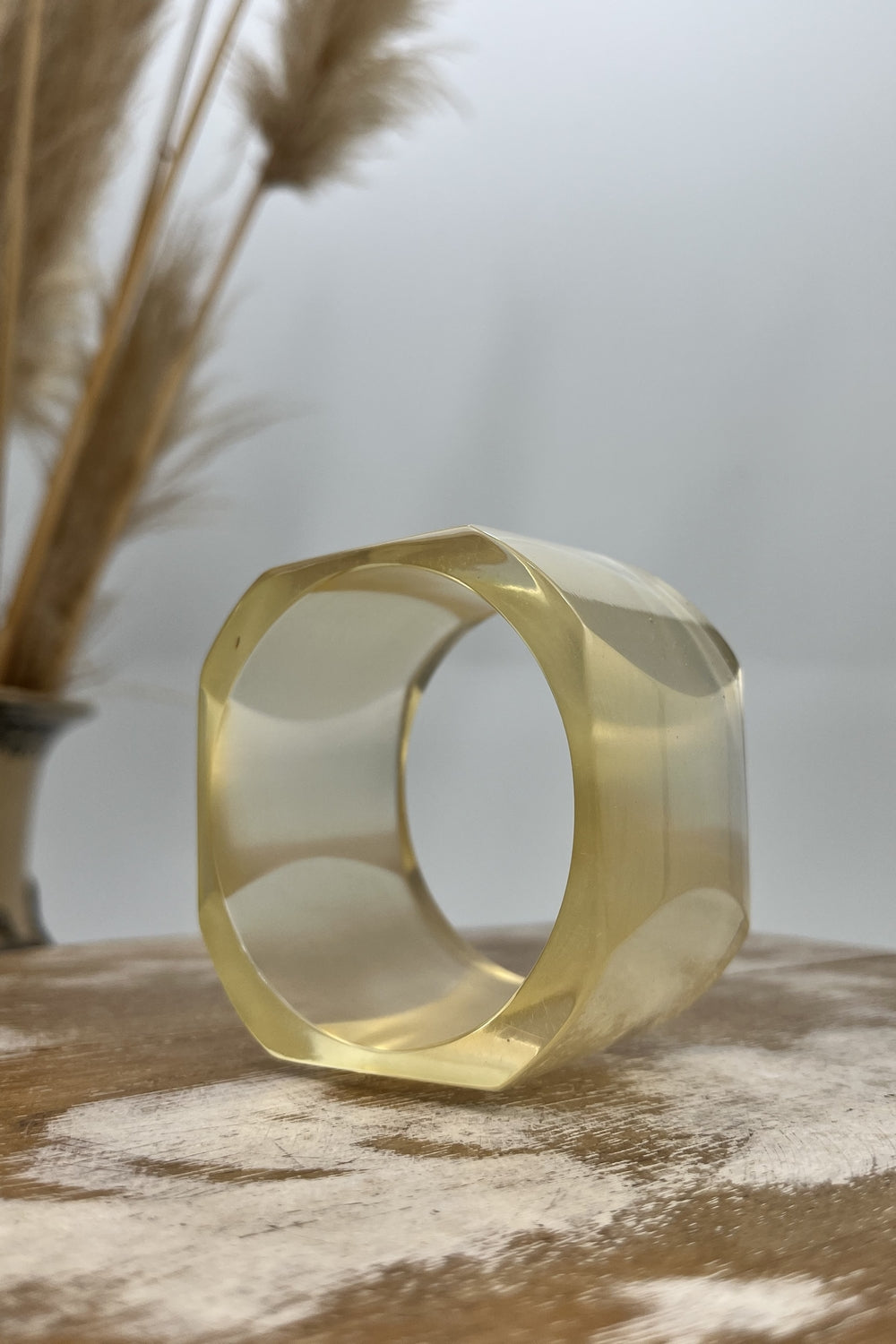 Pulseira Acrílica Cilíndrica Transparente Yacamim #178