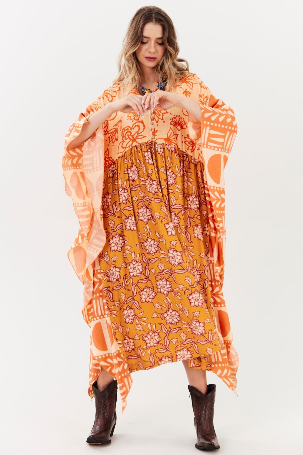 Kaftan Midi Amplo Laranja Estampado Patchwork Yacamim I3