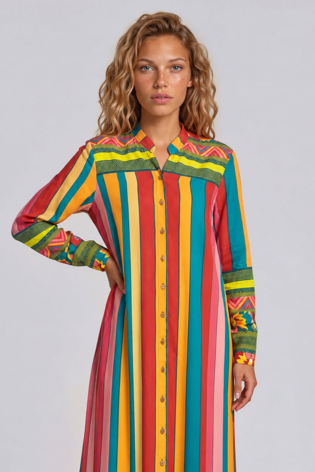 Chemise Longa Com Mangas Longas Estampada Colorida Yacamim M6