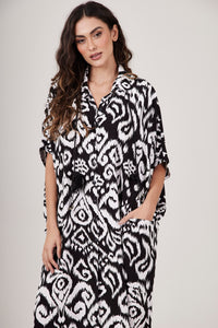 Chemise Midi Estampada Branca E Preta Estampada Yacamim N9