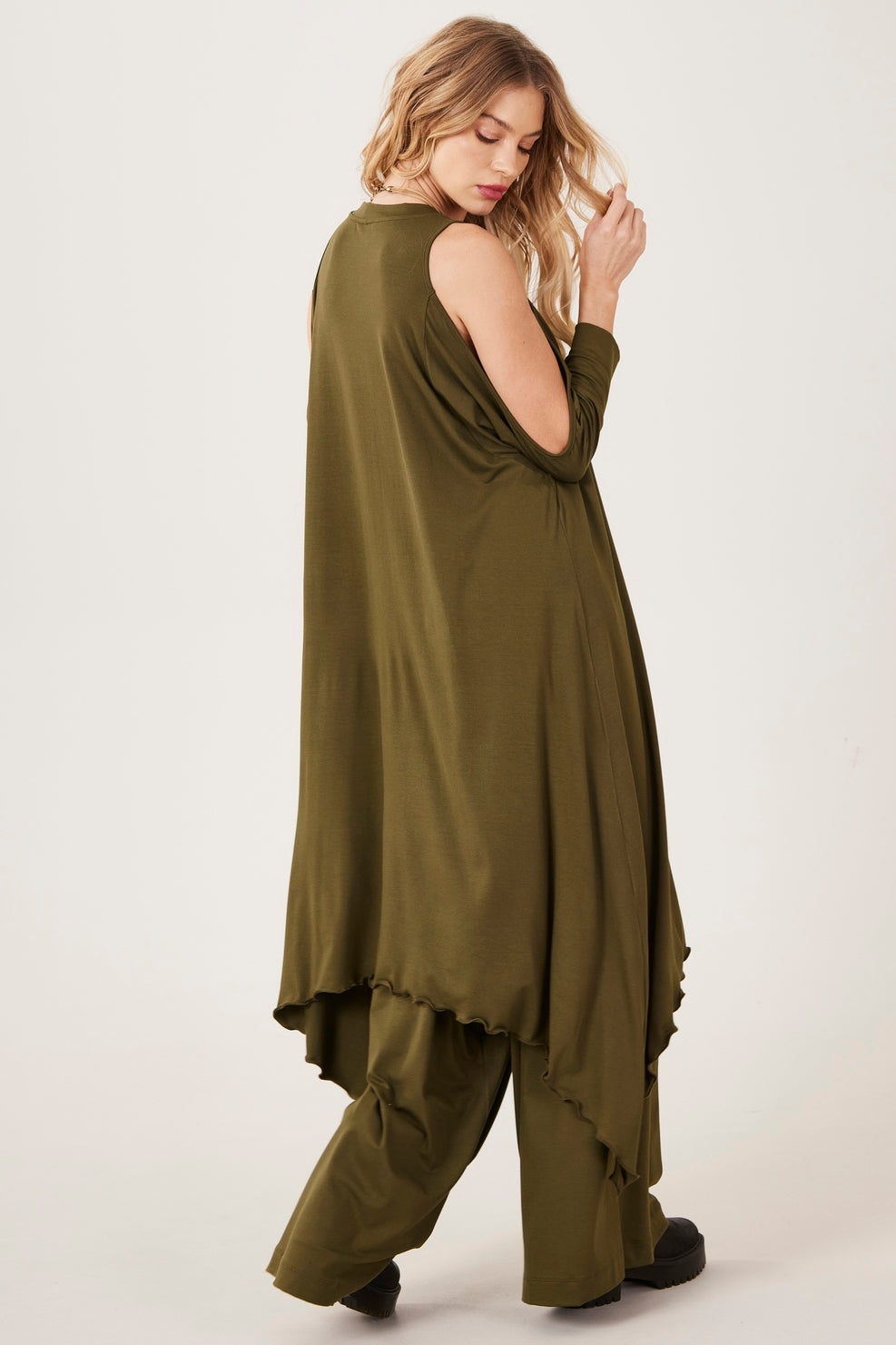Calça Saruel Pantalona Verde Musgo Yacamim H1 Liso