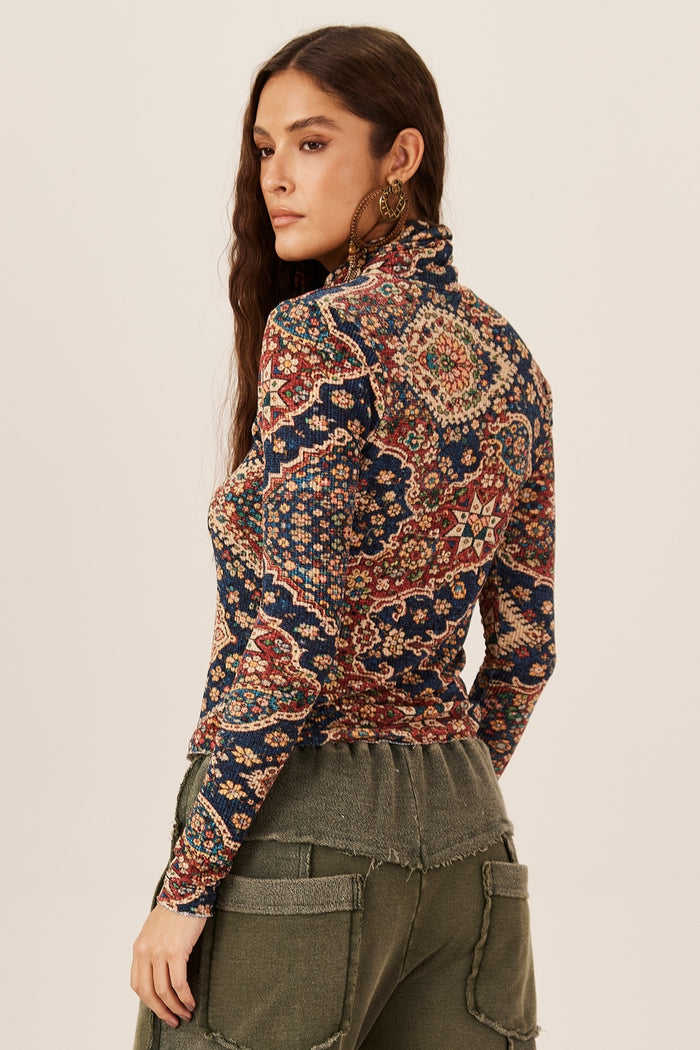 Blusa De Gola Alta Azul Estampada Yacamim B6