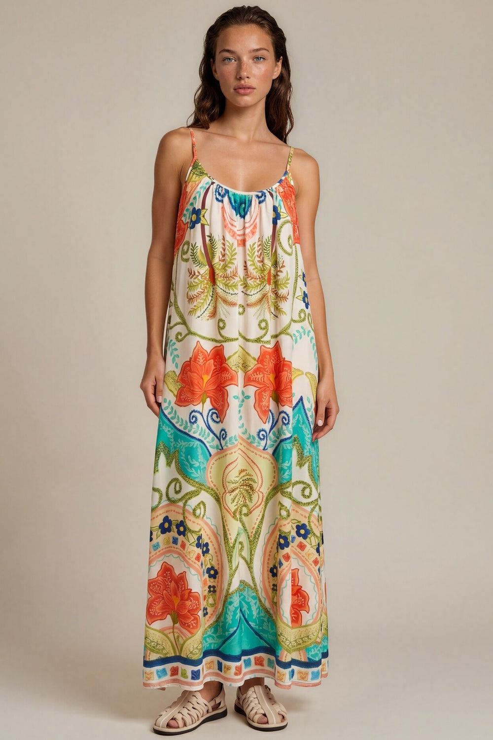 Vestido Longo De Alças Reguláveis Bege Estampado Yacamim C27