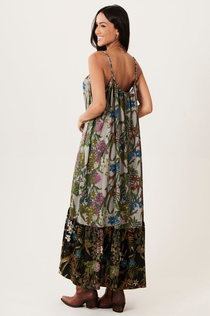 Vestido Longo Alças Reguláveis Babado Cinza E Preto Yacamim C26