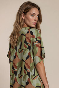 Vestido Curto Com Mangas Curtas Verde Estampado Yacamim D26