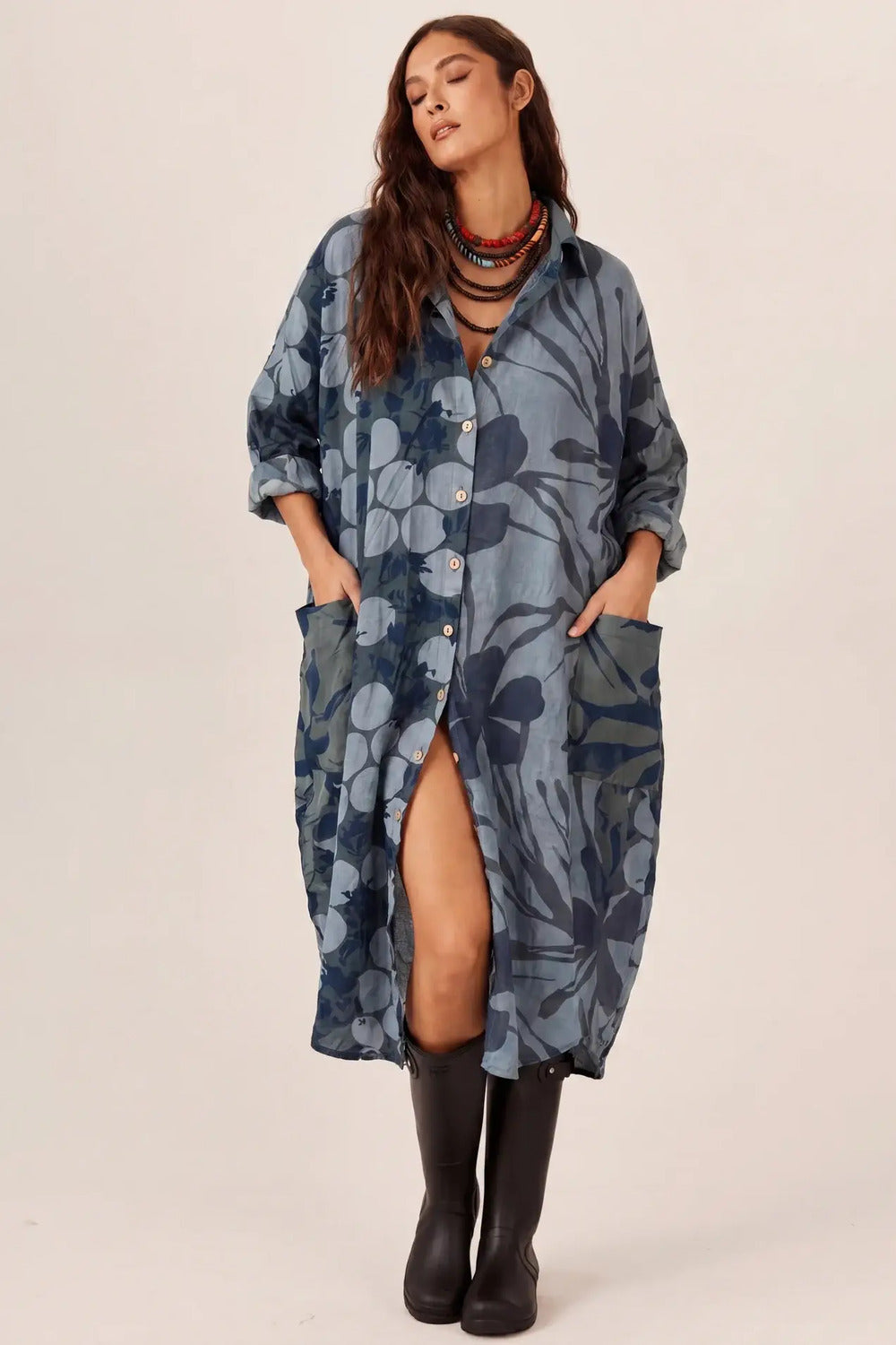 Chemise Ampla Estampada Com Bolsões Azul Petróleo Yacamim S10