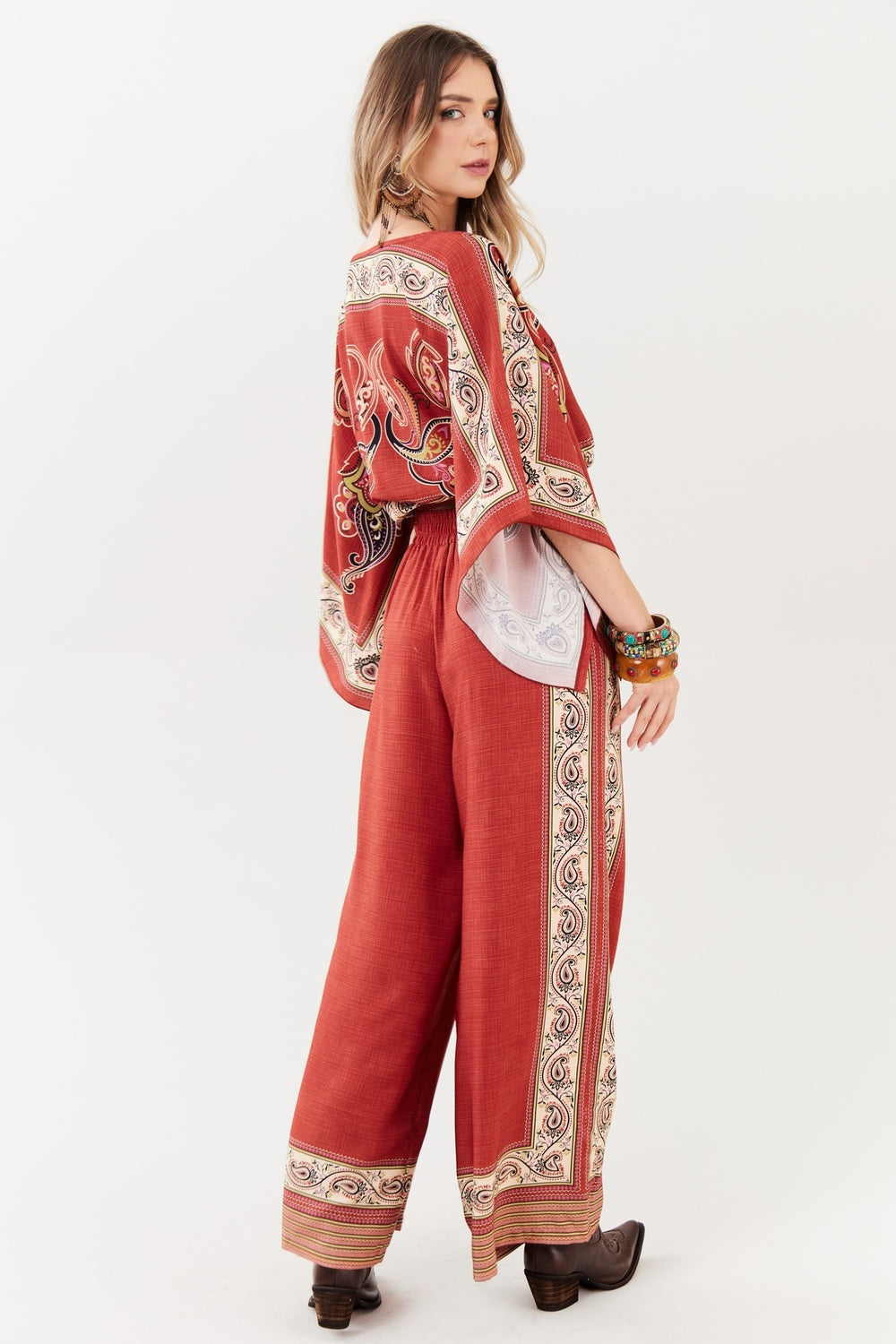 Calça Pantalona Terracota Estampa Paisley Yacamim A20
