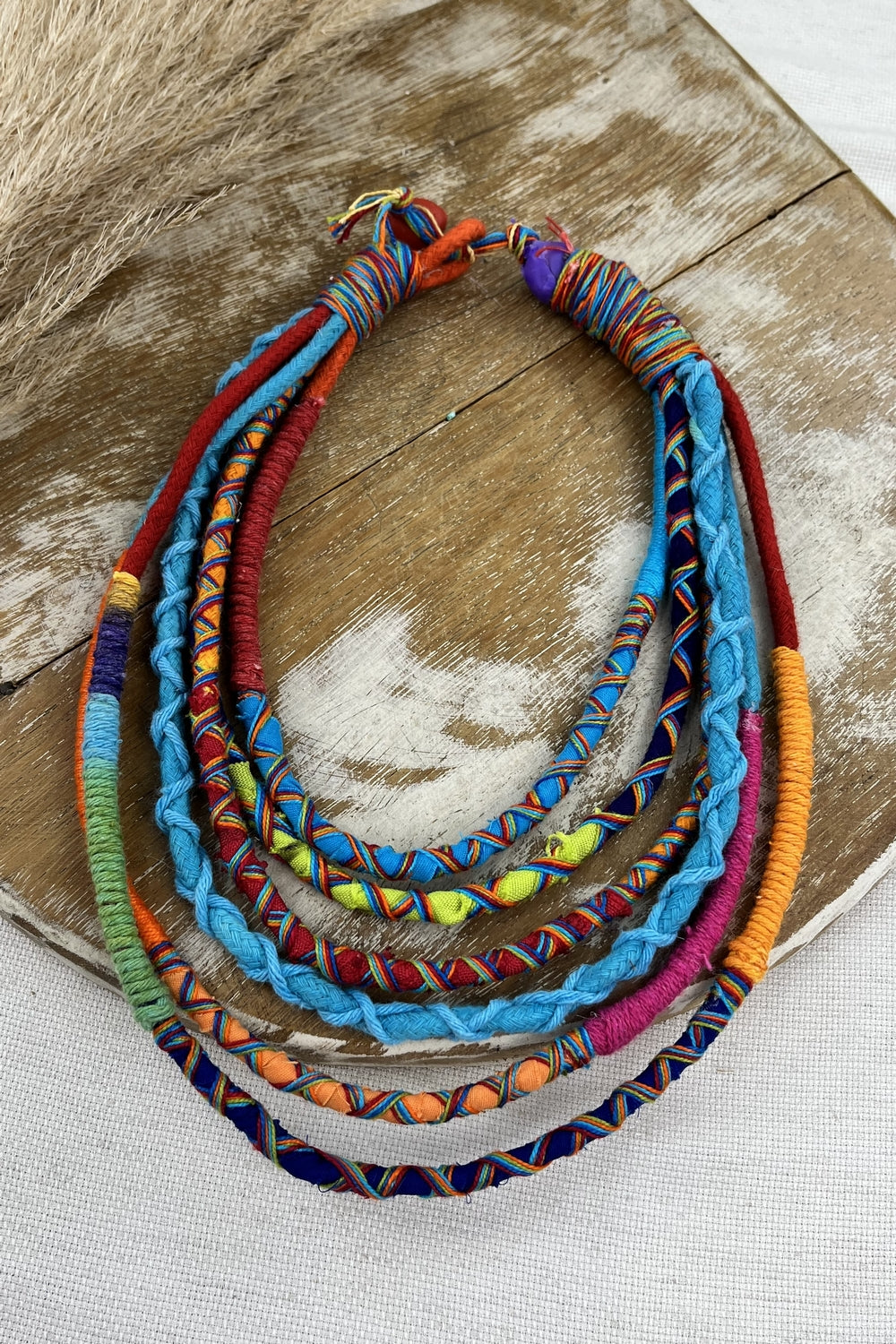 Colar Artesanal De Cordas Coloridas Yacamim #211
