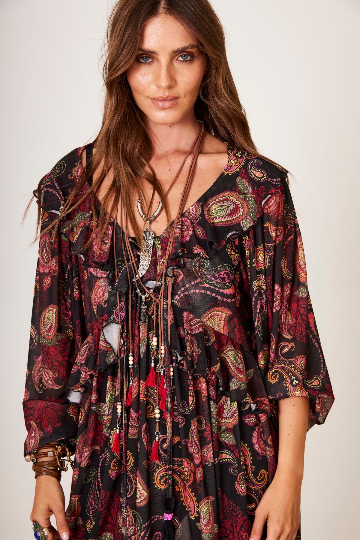 Vestido Curto De Tule Preto Estampa Cashmere Yacamim C2