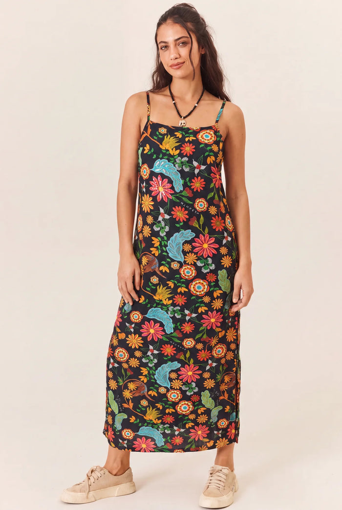 Vestido Midi Com Alças Reguláveis Preto Floral Yacamim E1
