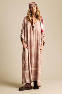 Vestido Longo Com Decote Em V Transpassado Marrom Claro Estampado Yacamim N3