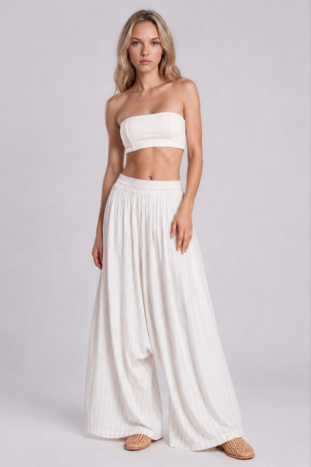 Calça Saruel Com Bolsos Bege Listrada Yacamim I10