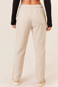 Calça Reta De Viscolinho Com Bolsos Bege Yacamim T5