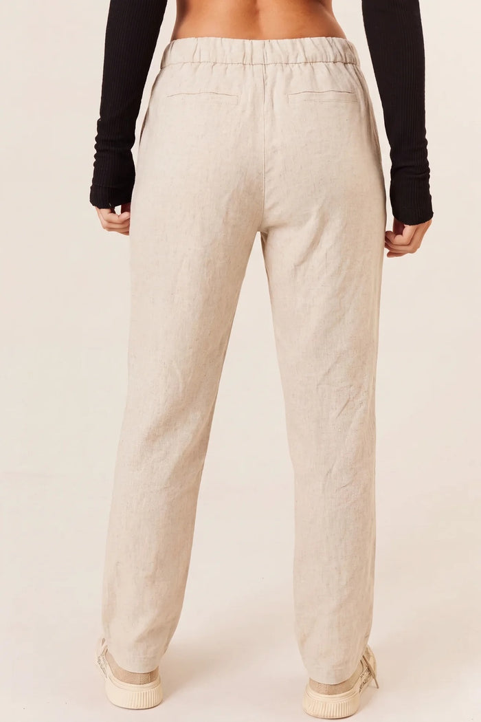 Calça Reta De Viscolinho Com Bolsos Bege Yacamim T5