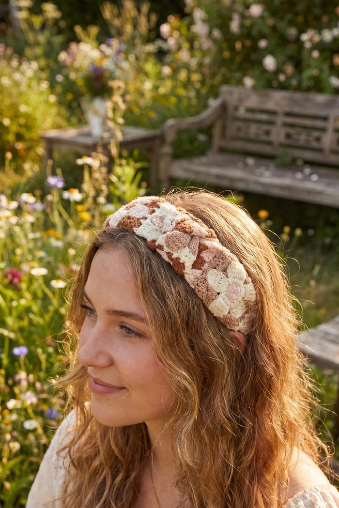 Tiara Artesanal De Cabelo Com Crochê Marrom Yacamim #1165