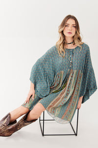 Vestido Curto Com Lurex Mangas Longas Yacamim E24