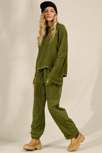 Calça Reta De Moletom Com Bolsos Frontais Verde Yacamim A29