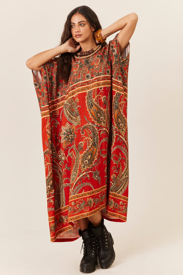 Kaftan Amplo Midi Vermelho Estampa paisley Yacamim J8