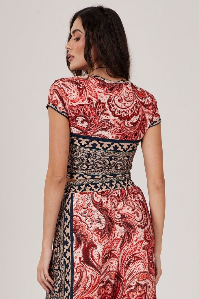 Blusa Cropped Estampa Paisley Yacamim A27